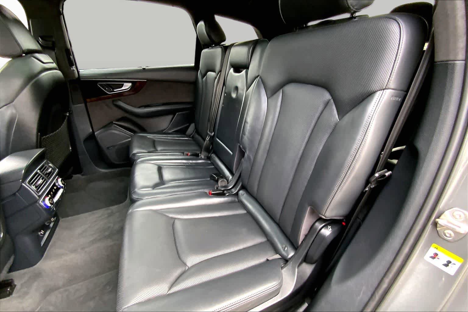 Used 2018 Audi Q7 3.0T Prestige AWD/4WD image 19