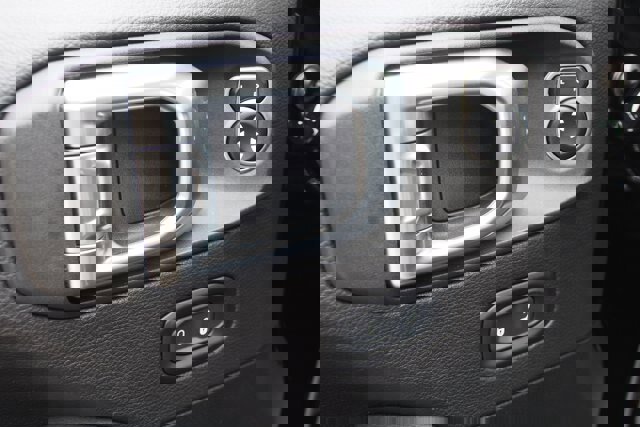 Used 2021 Jeep Gladiator Overland image 19