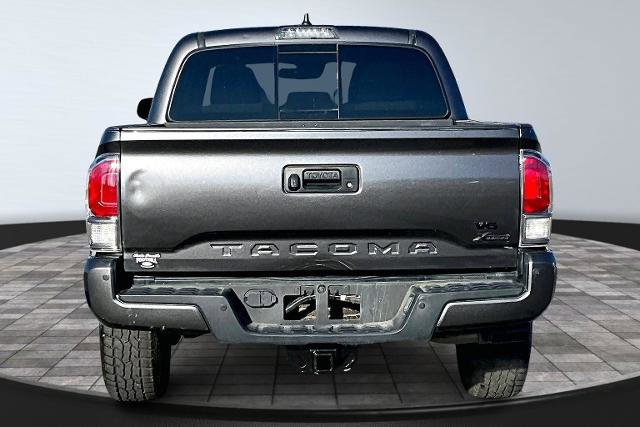 Used 2022 Toyota Tacoma TRD Sport w/ Technology Package AWD/4WD image 4