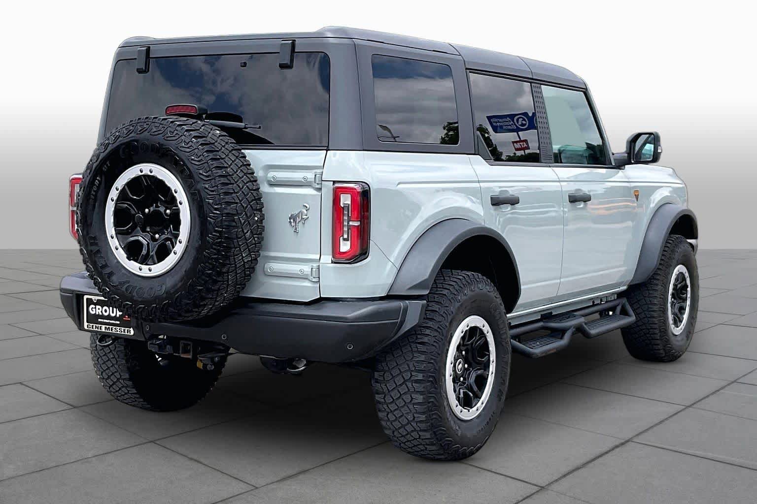 Certified 2023 Ford Bronco Badlands w/ Sasquatch Package AWD/4WD image 12