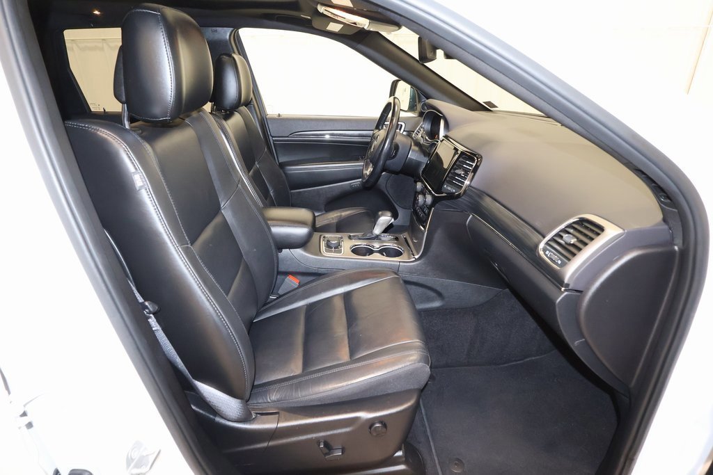 Used 2020 Jeep Grand Cherokee Limited image 24