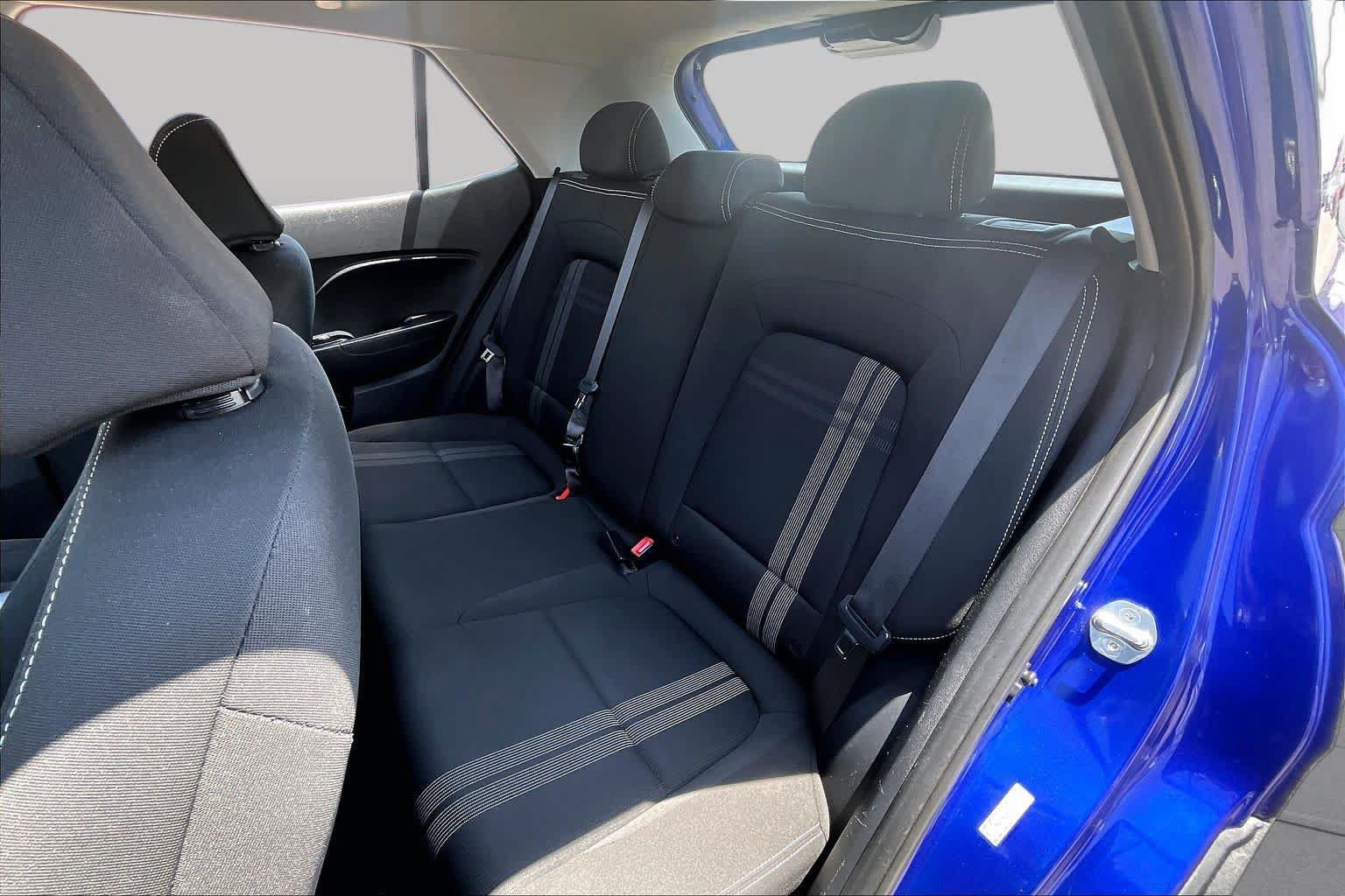 Used 2024 Hyundai Venue SEL FWD image 20