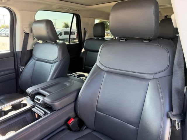 Certified 2025 Ford Expedition Active AWD/4WD image 14