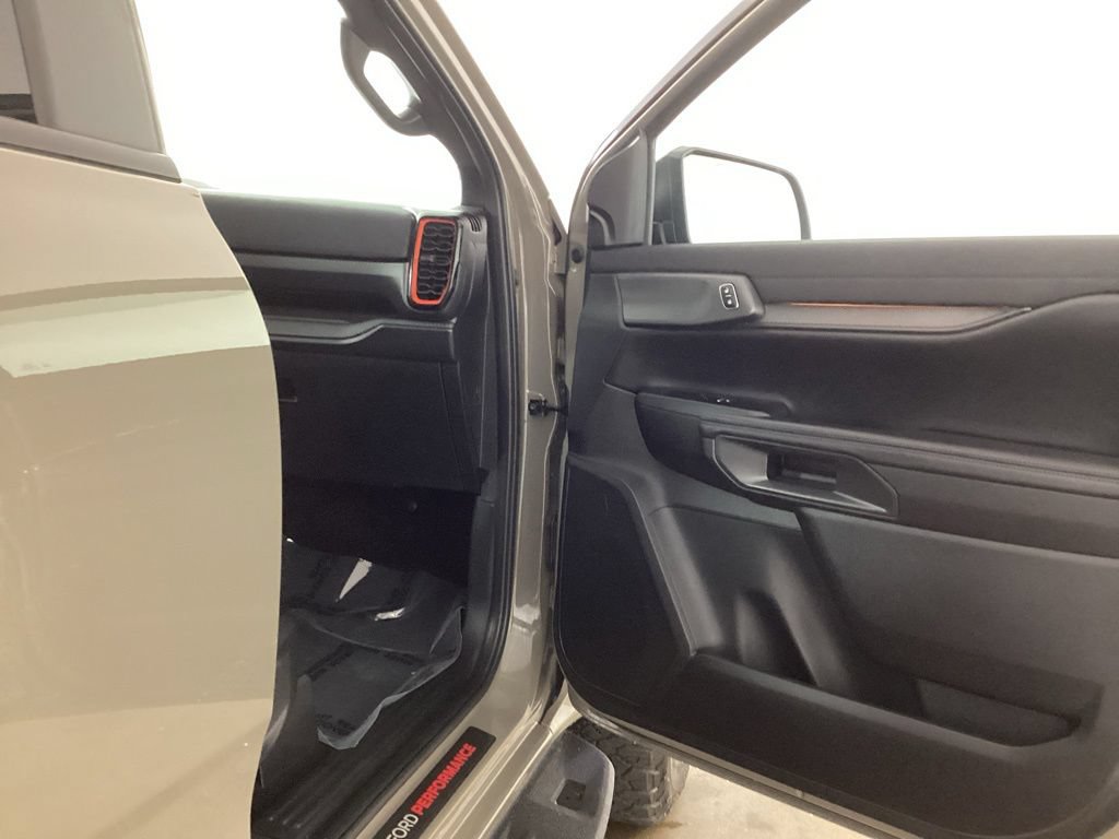 Certified 2025 Ford Ranger Raptor AWD/4WD image 24