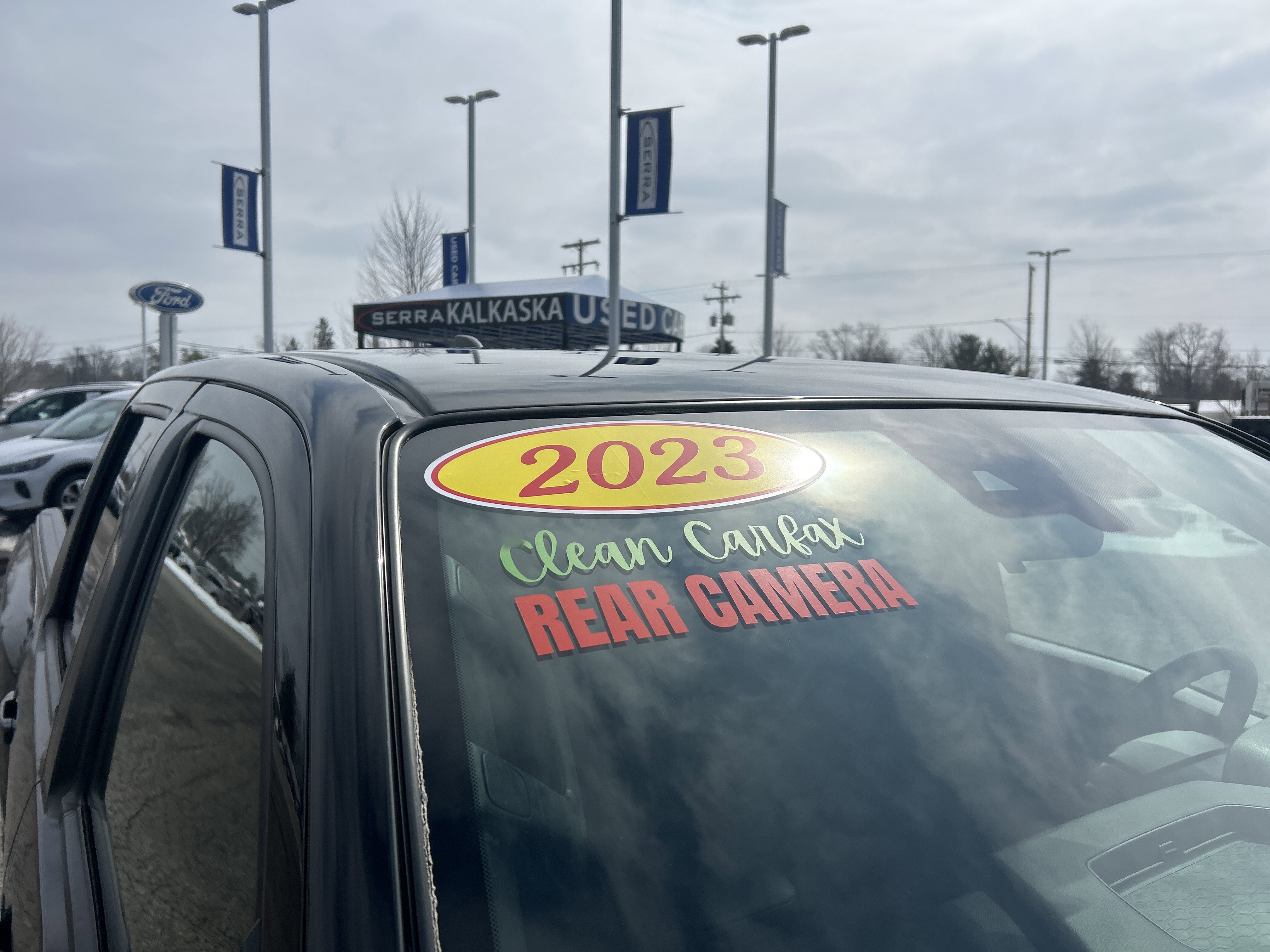 Used 2023 Nissan Frontier SV w/ Midnight Edition Package image 25