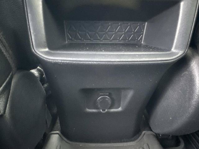 Used 2021 Toyota RAV4 LE AWD/4WD image 15