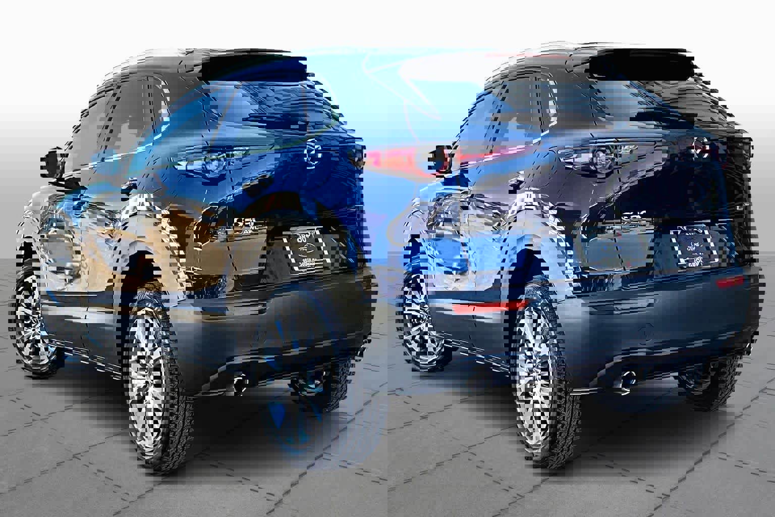 Used 2023 MAZDA CX-30 AWD 2.5 S w/ Select Package image 4