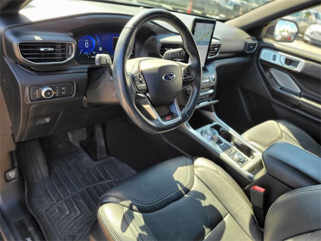 Certified 2020 Ford Explorer ST w/ Premium Technology Package image 16