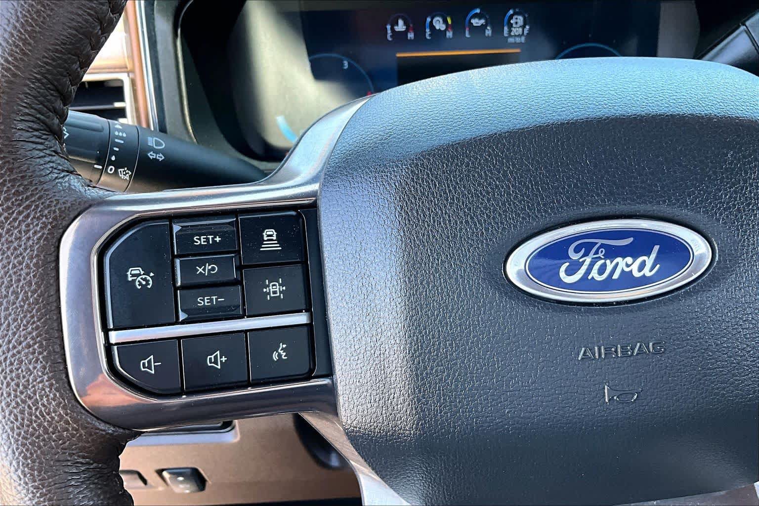 Certified 2024 Ford F250 King Ranch w/ FX4 Off-Road Package AWD/4WD image 23