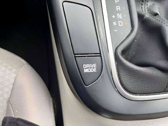 Used 2025 Kia Soul LX w/ LX Technology Package FWD image 27