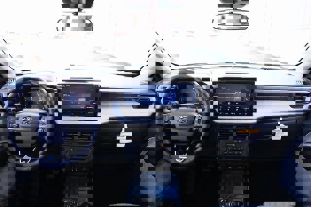 Certified 2025 Ford Maverick XLT w/ XLT Luxury Package image 11