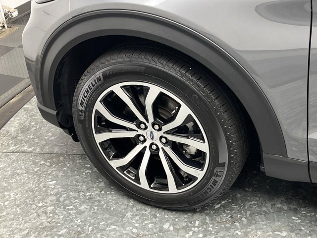Certified 2025 Ford Explorer ST-Line AWD/4WD image 36