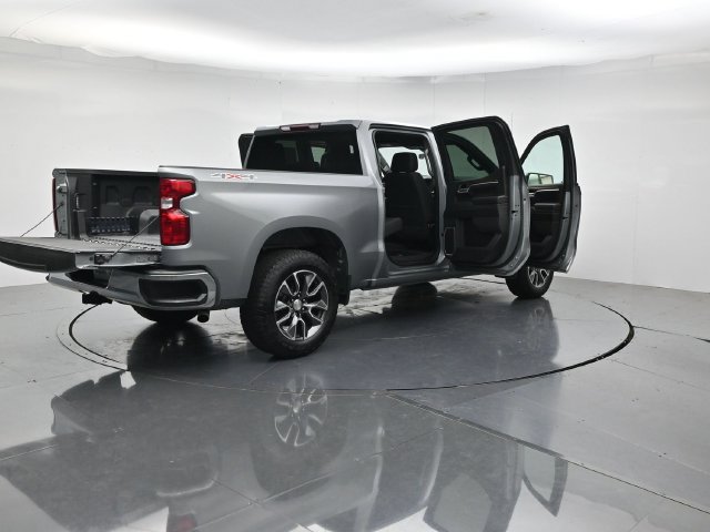 Used 2024 Chevrolet Silverado 1500 LT AWD/4WD image 53