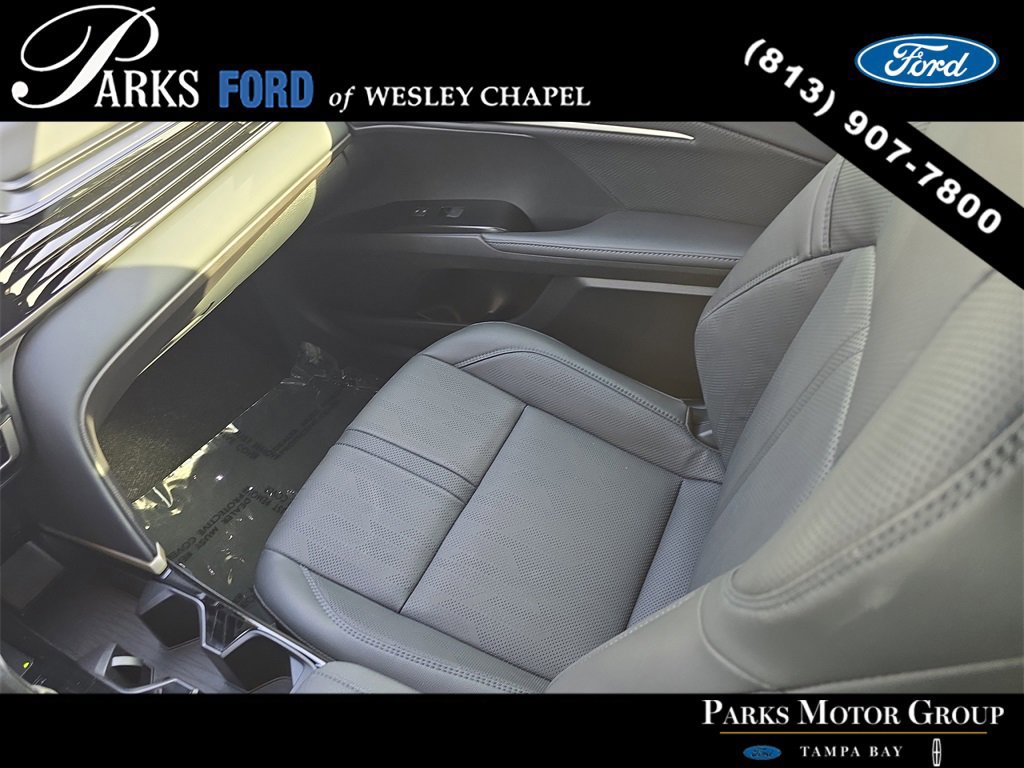 Used 2025 Toyota Camry XSE image 13