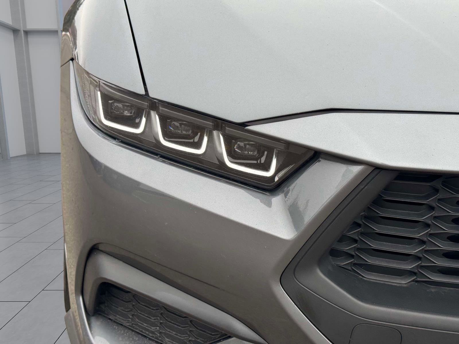 Certified 2025 Ford Mustang Premium image 7