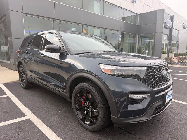 Certified 2022 Ford Explorer ST w/ Equipment Group 401A AWD/4WD image 2