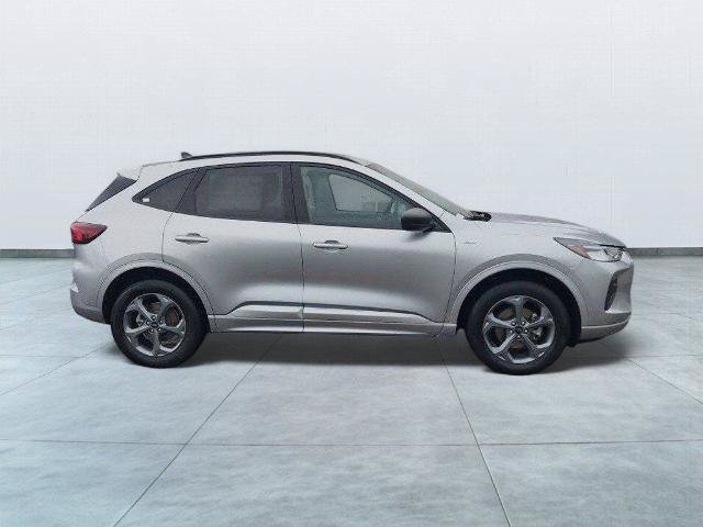 Certified 2024 Ford Escape ST-Line AWD/4WD image 8