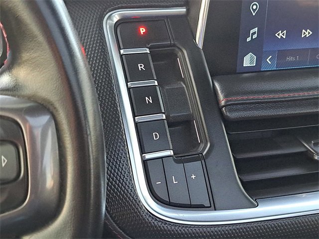 Used 2023 Chevrolet Suburban RST w/ Sport Performance Package image 16