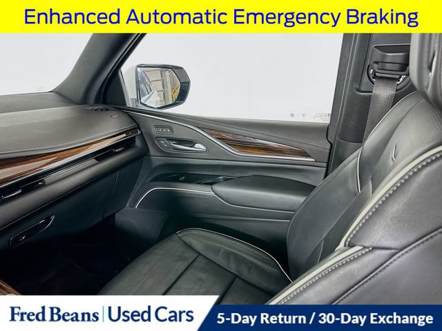 Used 2023 Cadillac Escalade ESV Premium Luxury AWD/4WD image 30