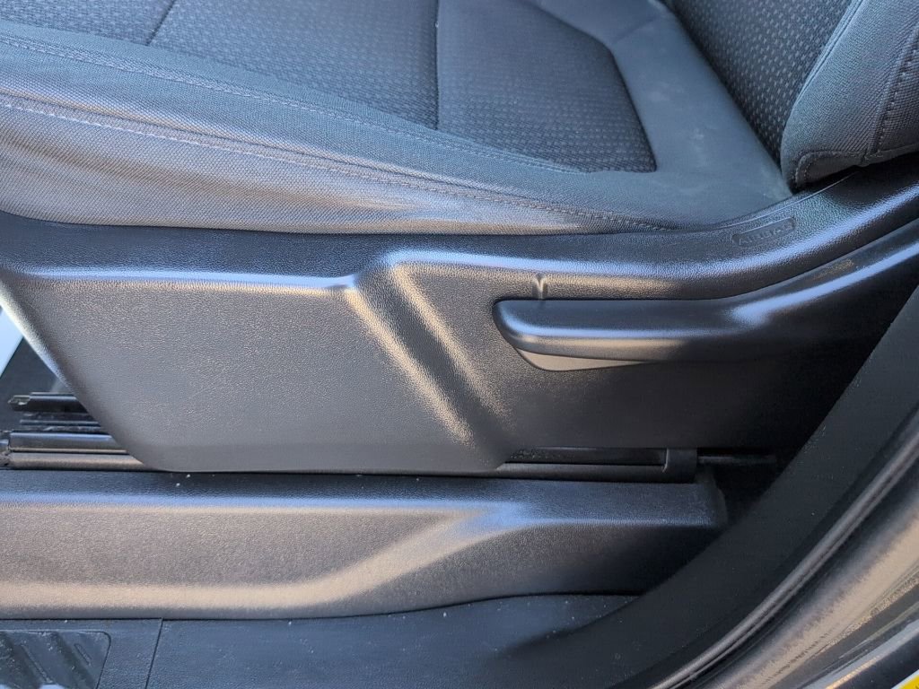 Used 2020 Chevrolet Silverado 2500 Custom w/ Custom Value Package image 9