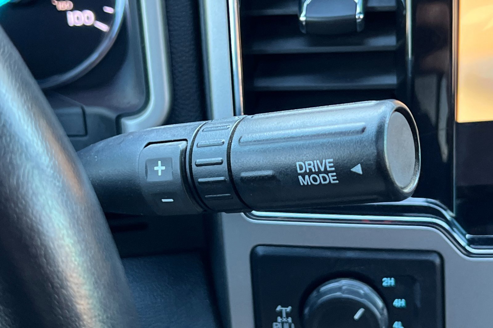 Certified 2022 Ford F250 Lariat w/ FX4 Off-Road Package image 24