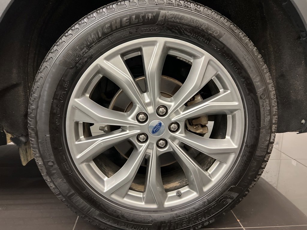 Certified 2023 Ford Explorer XLT w/ Equipment Group 202A image 8