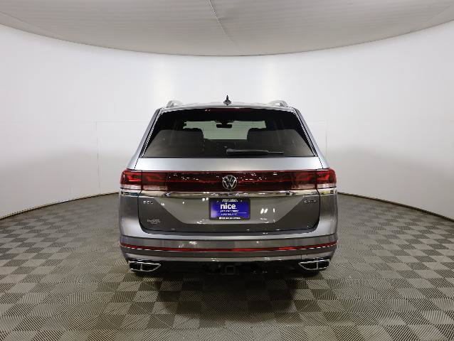 Used 2024 Volkswagen Atlas SEL Premium R-Line AWD/4WD image 6