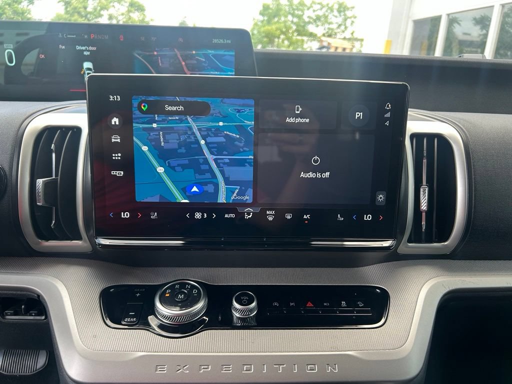 Certified 2025 Ford Expedition Active AWD/4WD image 15