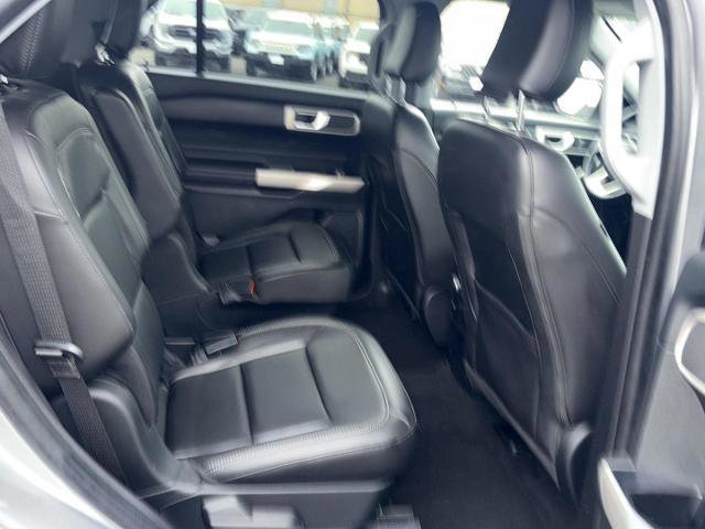 Certified 2021 Ford Explorer XLT w/ Equipment Group 202A image 29