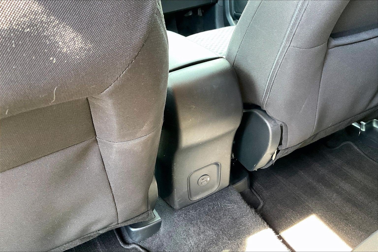 Certified 2021 Ford Escape SE AWD/4WD image 35