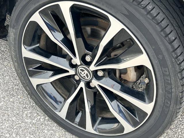 Used 2019 Toyota Corolla SE w/ SE Premium Package FWD image 12