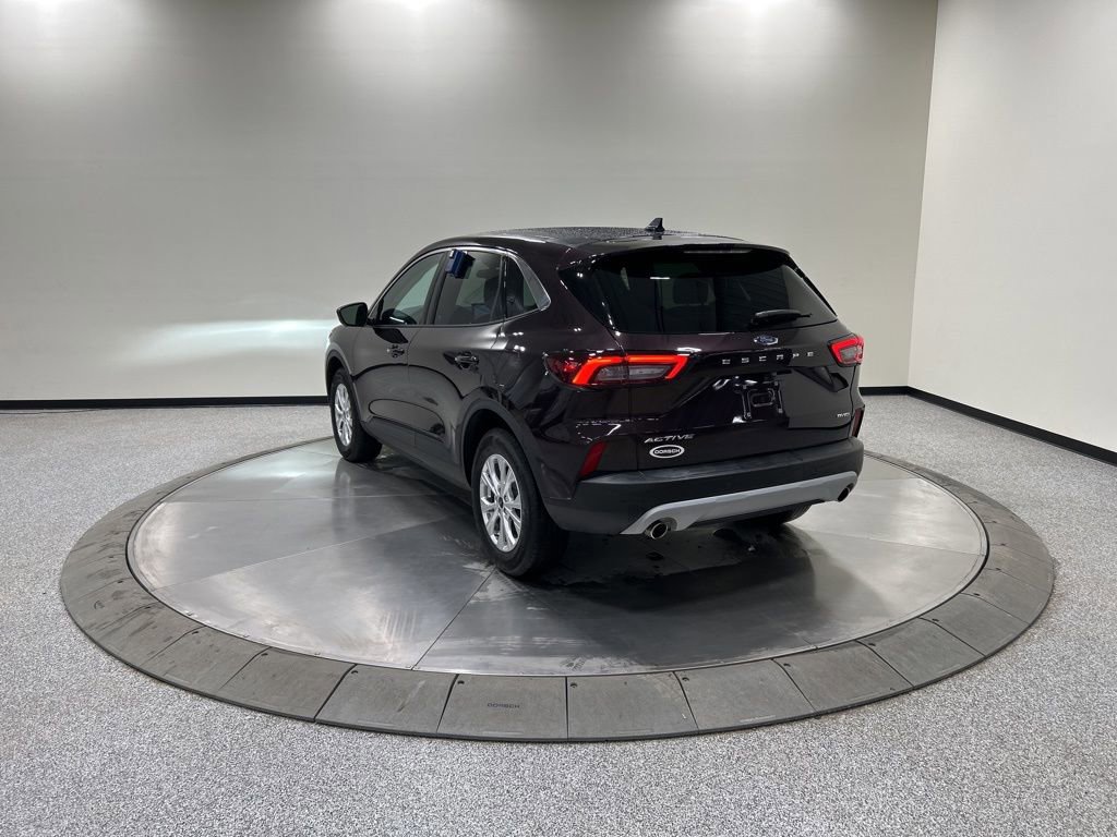Certified 2023 Ford Escape Active w/ Tech Pack #2 image 3