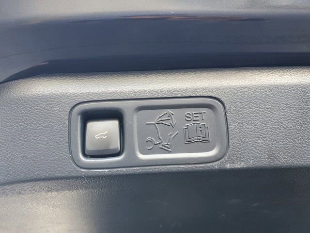 Certified 2023 Ford Expedition Max Limited image 9