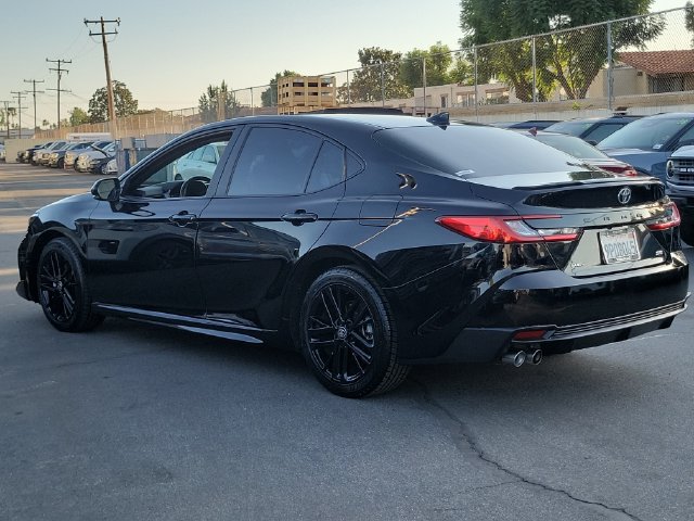 Used 2025 Toyota Camry SE FWD image 2