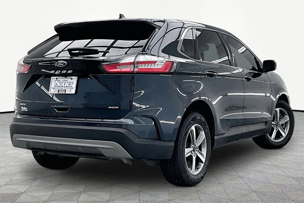 Certified 2023 Ford Edge SEL w/ Convenience Package AWD/4WD image 4
