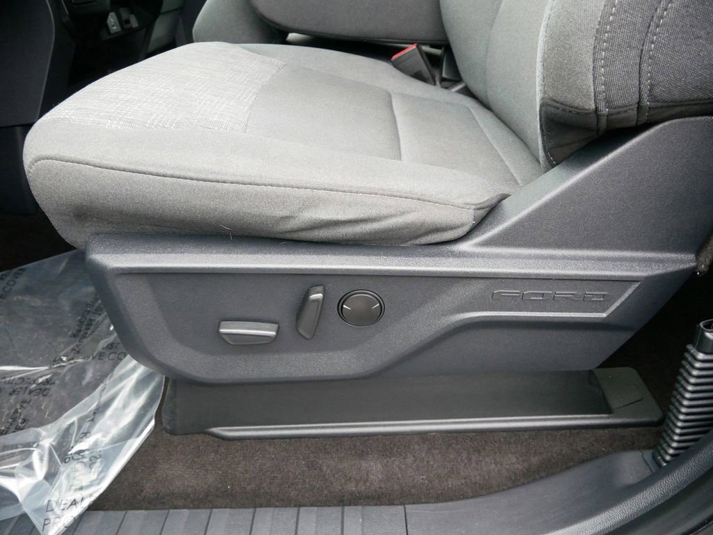 Certified 2022 Ford F150 XLT w/ Equipment Group 302A High image 8