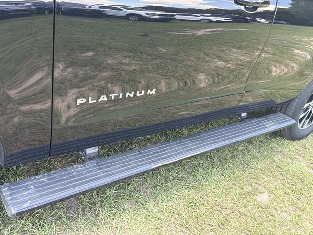 Certified 2025 Ford Expedition Platinum AWD/4WD image 25