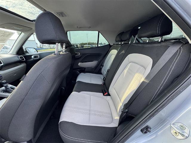 Used 2022 Hyundai Venue SEL w/ Cargo Package image 14
