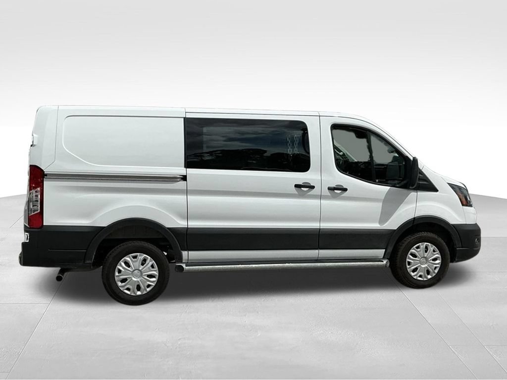 Certified 2025 Ford Transit 250 Low Roof w/ Exterior Upgrade Package RWD image 5