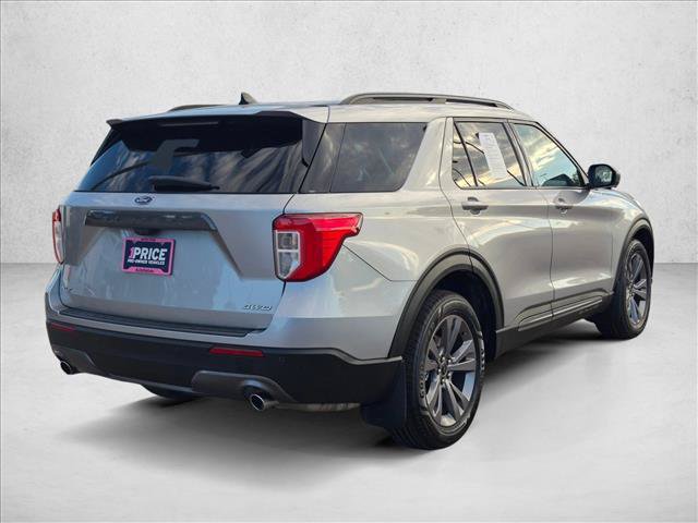 Certified 2021 Ford Explorer XLT w/ Equipment Group 202A AWD/4WD image 5