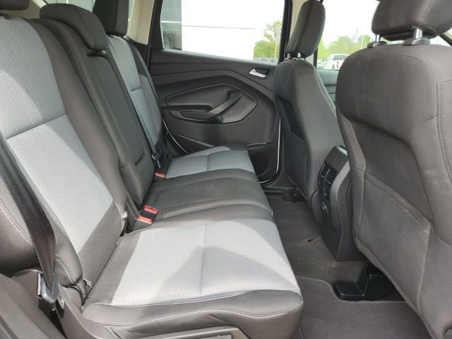 Certified 2018 Ford Escape SE w/ SE Sync 3 Package image 14