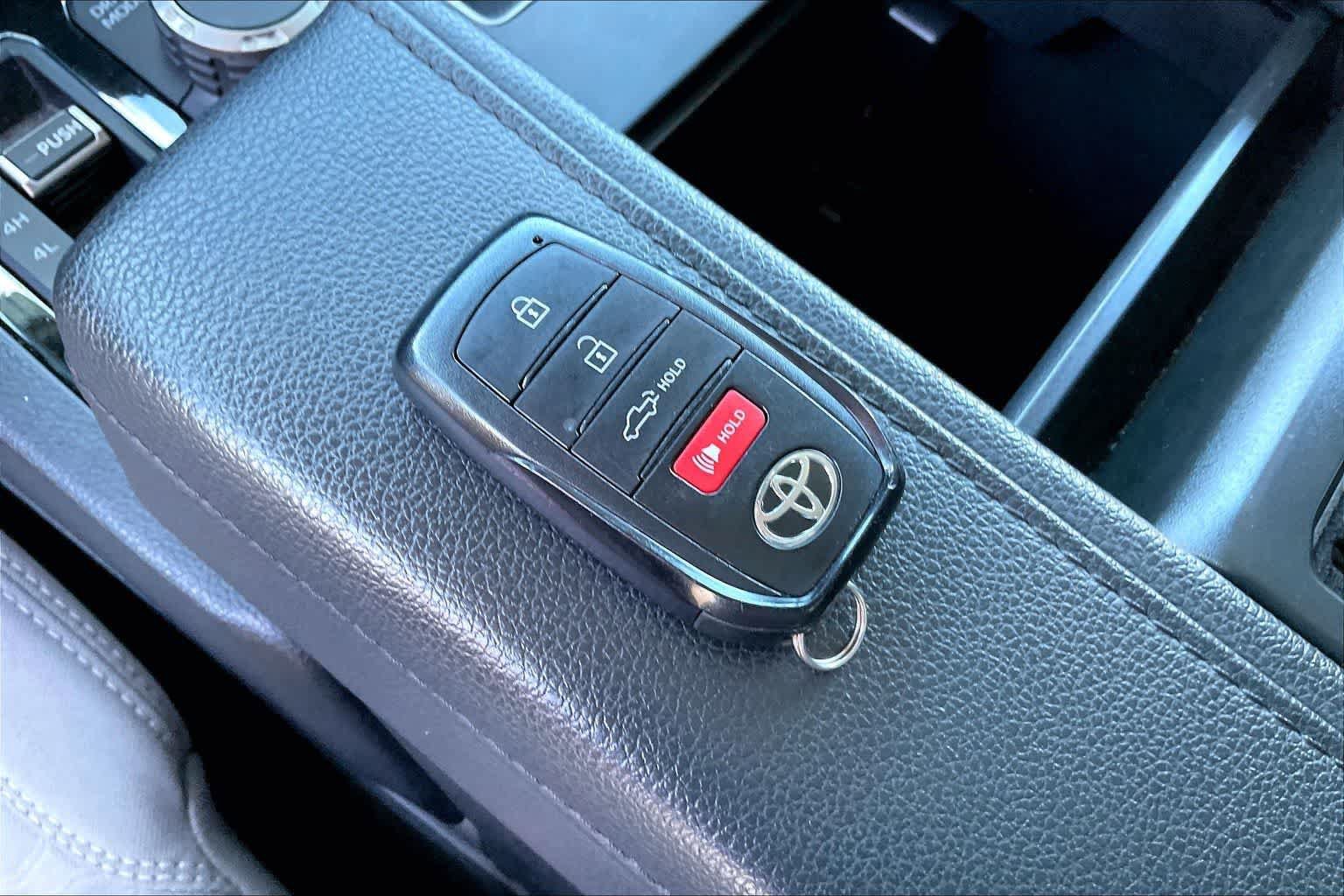 Used 2023 Toyota Tundra SR5 AWD/4WD image 19