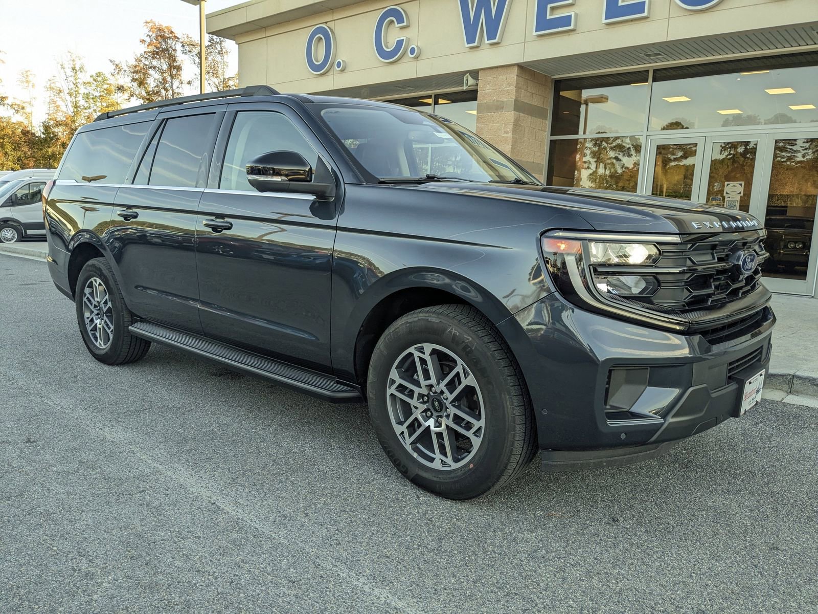 Certified 2025 Ford Expedition Max Active image 8