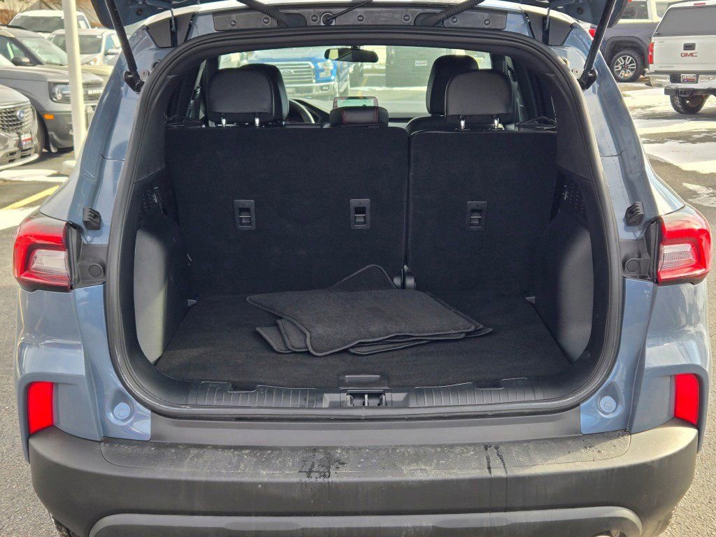 Certified 2025 Ford Escape ST-Line image 13
