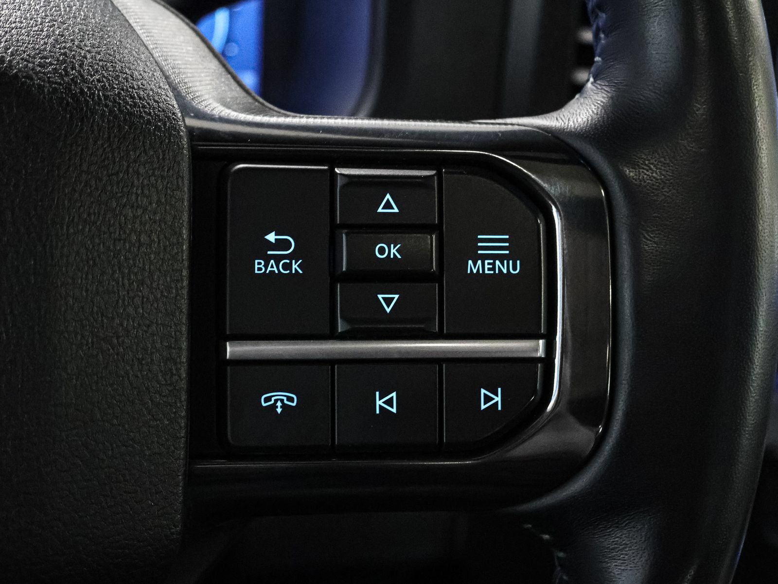 Certified 2025 Ford F350 Platinum AWD/4WD image 39