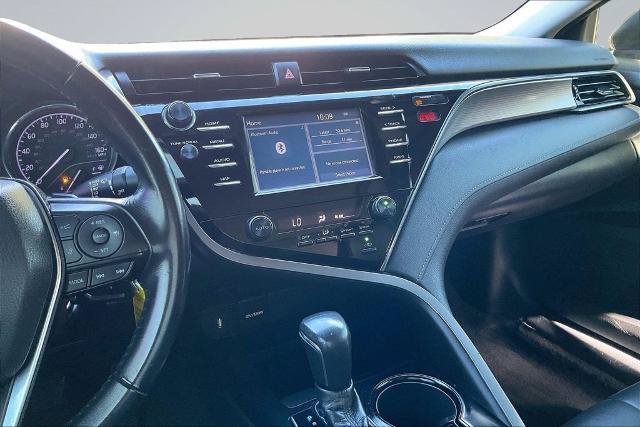 Used 2019 Toyota Camry SE FWD image 6