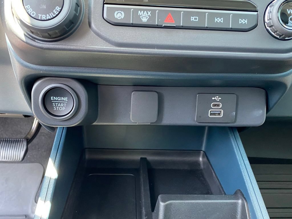 Certified 2026 Ford Maverick Tremor AWD/4WD image 18