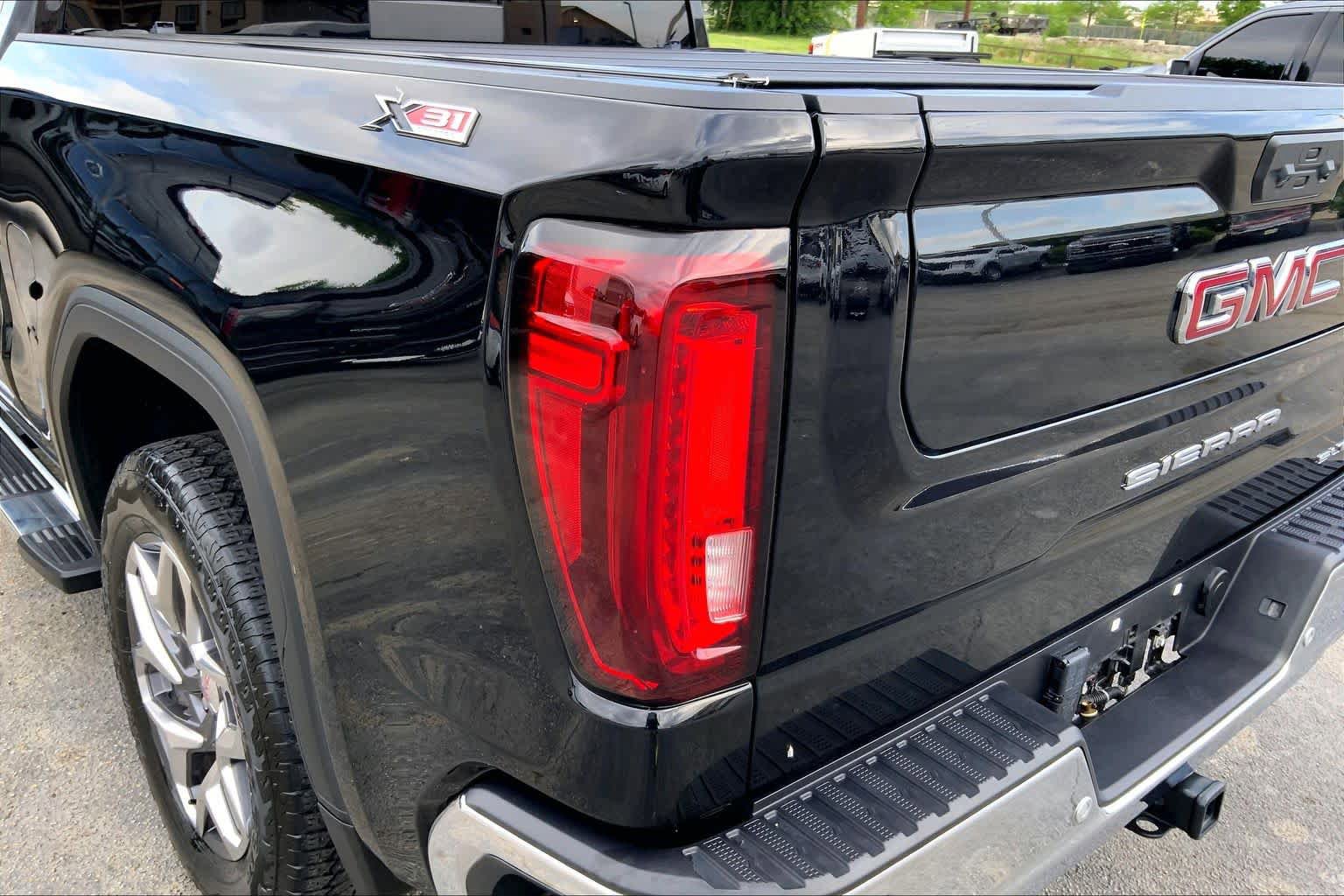 Used 2024 GMC Sierra 1500 SLT AWD/4WD image 26