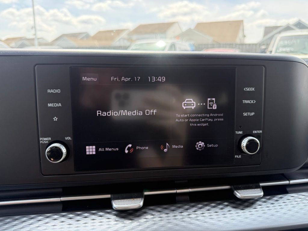 Used 2024 Kia Carnival LX FWD image 20