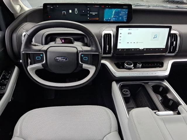 Certified 2025 Ford Expedition Platinum AWD/4WD image 11